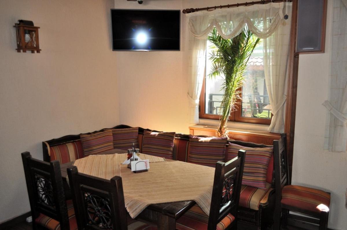 Spartak Family Hotel Смолян Экстерьер фото